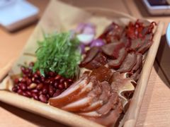 -关东小磨东北菜(上海长风大悦城店)