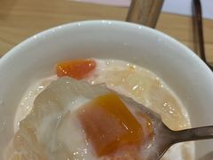 鲜奶雪耳炖木瓜-炖物24章·顺时轻养茶(黄龙店)
