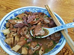 卤煮火烧-门框胡同百年卤煮(新街口店)