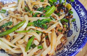 Dry Stir-Fried Meat Sauce Rice Noodles
