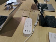 -华为授权体验店(中山公园来福士)