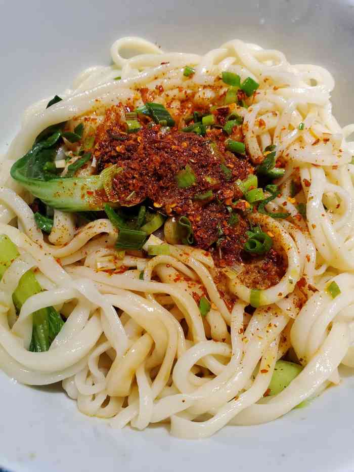 延红油泼面(皇甫庄店)-"作为一个东北人,并不是很喜欢吃面,但油泼.