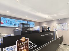 -瑞幸咖啡(小龙湾地铁站临街店)