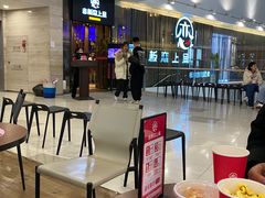 等位区-老板恋上鱼(恒隆广场店)