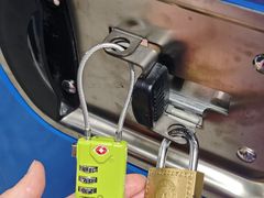 -StorHub 趣存自助仓·迷你仓(曹杨店)