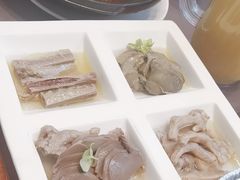 -香山湖家家宴(中山陵店)