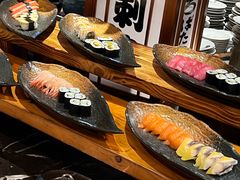 -广州万富希尔顿酒店·感趣自助餐厅·金秋蟹宴生蚝海鲜刺身