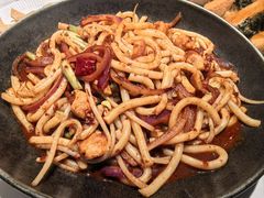 新疆鸡肉炒米粉-阿里疆Alijiang·丝路美食·异域风情·清真(长楹天街店)