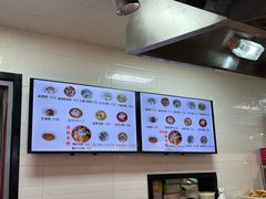 -红鼻子桂林米粉(金唐新光界店)