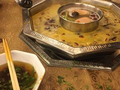 -山城年华老火锅(玉林店)