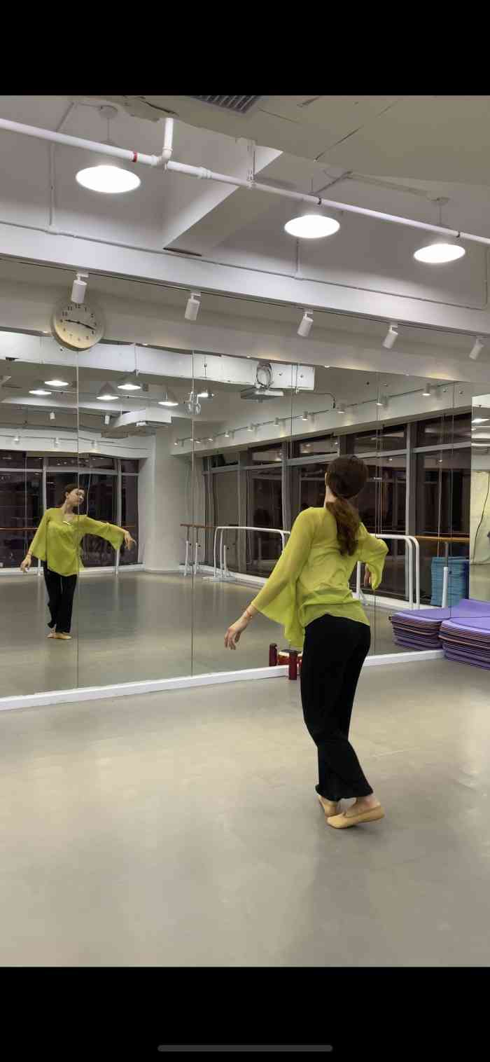 深舞形体民族舞蹈工作室(海岸城店)