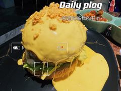 芝心牛肉汉堡-Let'sBURGERplus·非常创意汉堡(三里屯店)