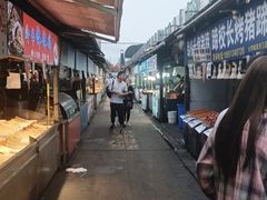 -大学城夜市大排档(凤栖路店)