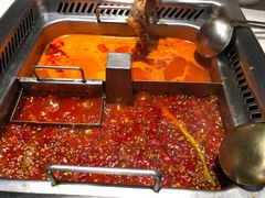 -海底捞火锅鲜切牛肉主题店(长寿路店)