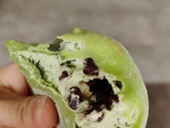 -蜜蜂小象·榴莲千层蛋糕(时代汇11栋店)