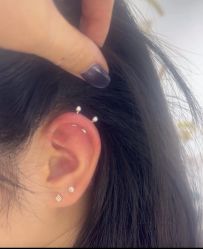 -AI艾耳·专业手工耳洞·穿孔美学馆