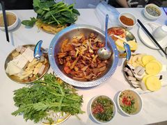 -鸡遇虾煲干锅火锅(小寨金莎店)