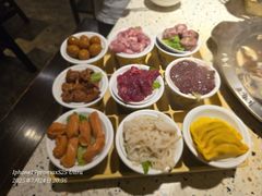 -红九格老火锅(三峡广场店)