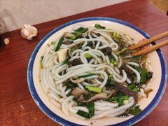 -张氏贵州遵义羊肉粉(伴山名都店)