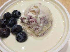 蓝莓梦幻雪双皮奶-满记甜品(加州阳光开元广场店)