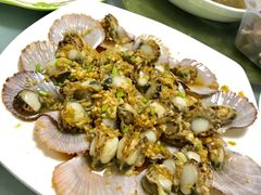 油泼扇贝-天伦海鲜·老味道·青岛菜(栈桥天主教堂店)