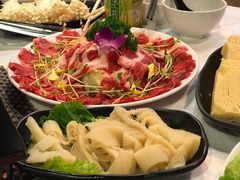 -鲜入围煮花胶鸡海鲜火锅