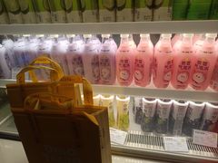 -奈雪的茶(湖滨银泰in77C区PRO店)