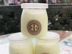 双皮奶-周大娘牛乳(旧寨古村总店)