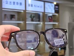 -Eziwish眼镜·蔡司授权店