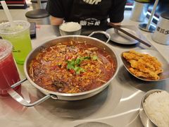 -蓉三少冒烤鸭·四川小吃集(北京首店)