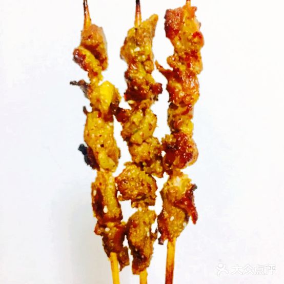 新疆麦麦提烤羊肉串