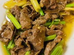 牛肉炒西芹-悦明全牛食府(清林大楼店)