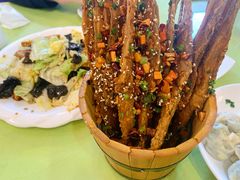 木桶鱼串-大眼锅贴水饺(河东店)