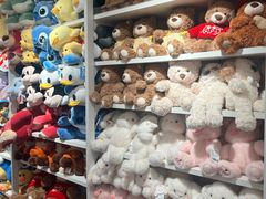 -名创优品(北京新中关购物中心地铁层店)