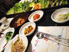 -鲁邦国际风情街(麦世达韩国精品百货店)