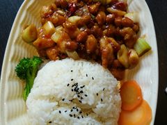 宫保鸡丁盖饭-好嫂子酱猪手•农家菜(蒲黄榆店)