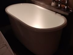 -快乐大桶水养生足浴SPA(前兴路店)