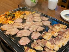 -香猪坊韩国烤肉专属门店(魏公村店)