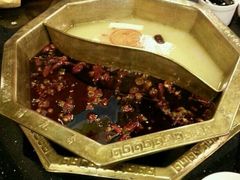 鸳鸯锅-蜀九香火锅(彩虹店)