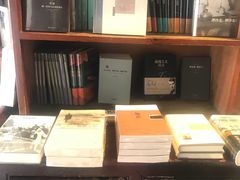 -麦田书店(国防路店)