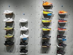 -HOKA(北京蓝色港湾店)