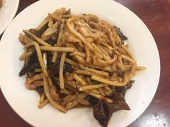 -余杨鸭鸭餐厅