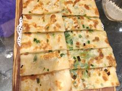 葱油饼-95号酱骨·一块豆腐(展春园西路店)