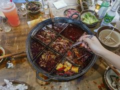 -正南齊北重庆老火锅(光华村直营店)