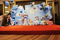-小鲤鱼生日气球派对会场策划布置