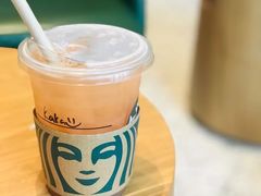 春樱草莓蛋糕-星巴克(蒲汇塘路店)