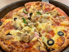 果木香风味烤鸭比萨烤肠卷边普装-必胜客(苏州中心店)