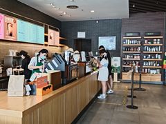 -星巴克臻选(济南万达店)