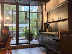 -Carbon莫卡哆·意大利复古集市餐厅(杭州大厦店)