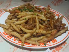 非遗南宁炒粉虫-威记烧嘢·南宁烧烤·超级生牛(绿地店)